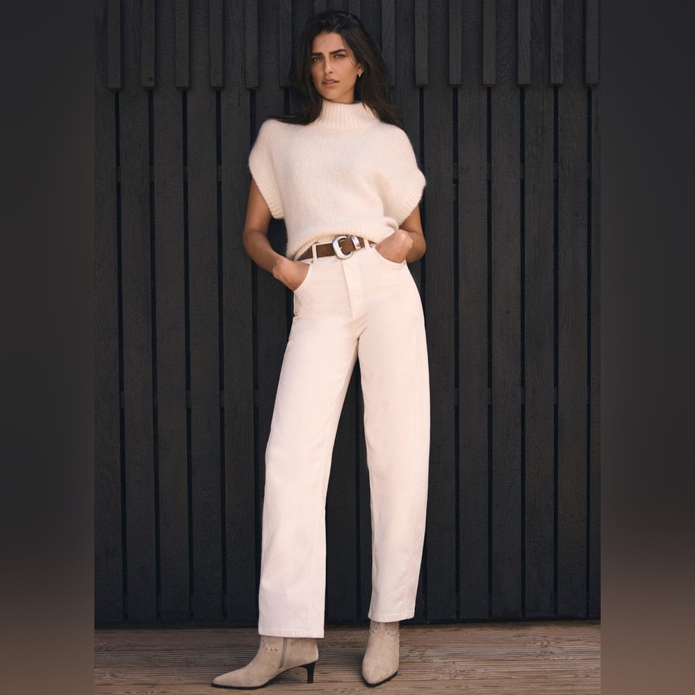 Mint Velvet Barrel High Rise Jeans, Cream
